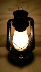 Retro lampa petrolejka na 230V/ E27 